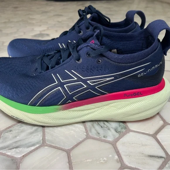 ASICS GEL-NIMBUS 25 Women's Sneakers
Size 7.5 - Picture 4 of 12